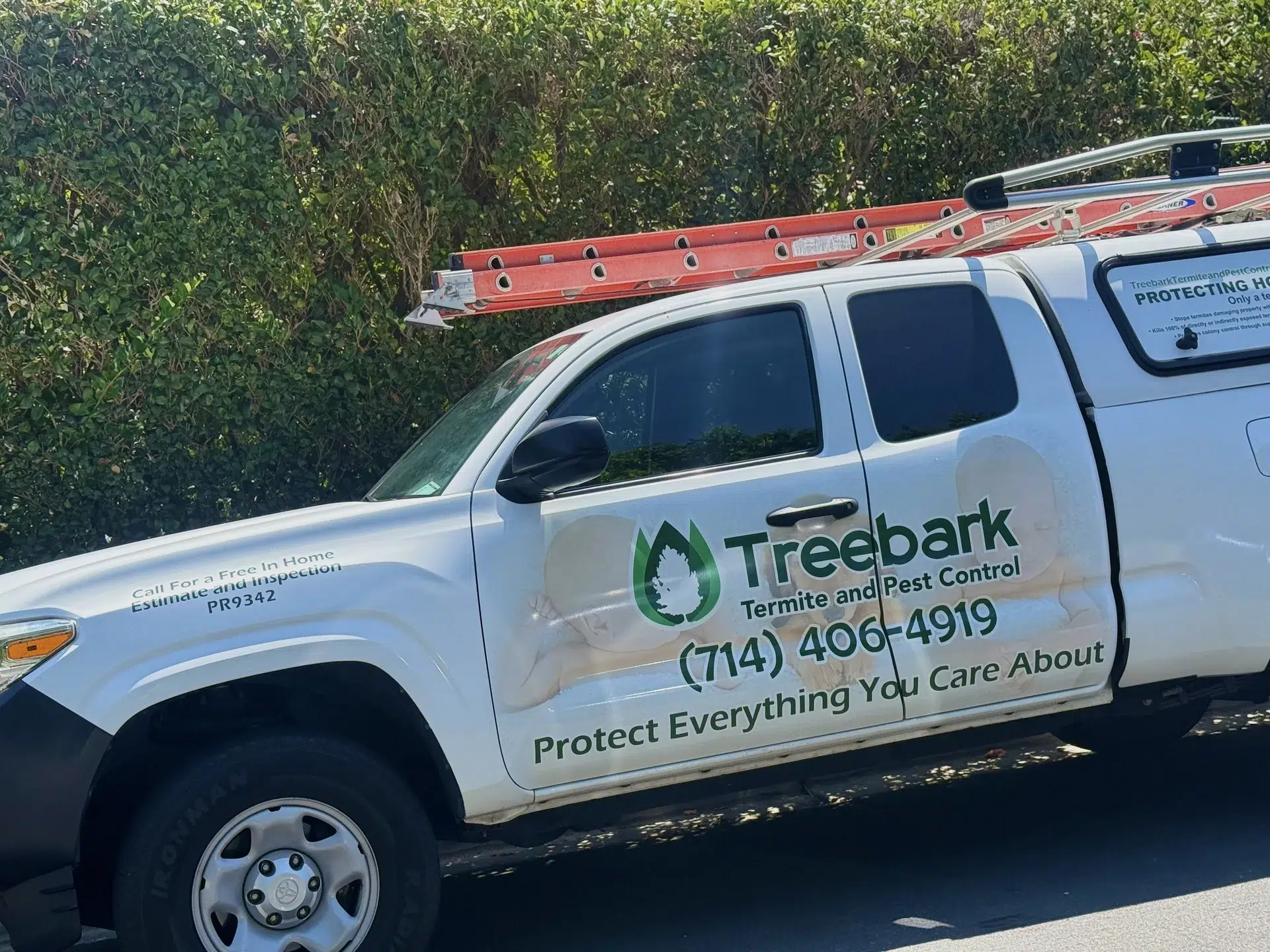 Treebark technician on Bellflower CA service call