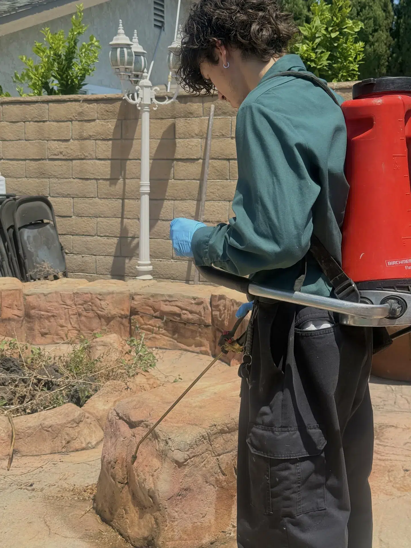 Treebark Kenzie termite service at a Hermosa Beach eave