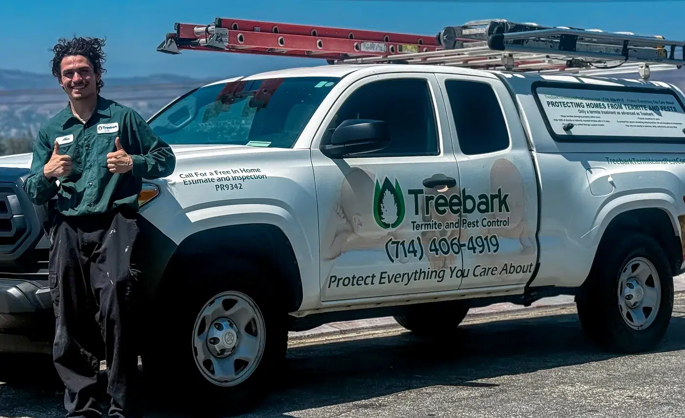 treebark tech truck thumbs up 1